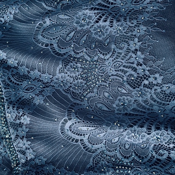 Navy mother of the bride/groom gown - Picture 5 of 7